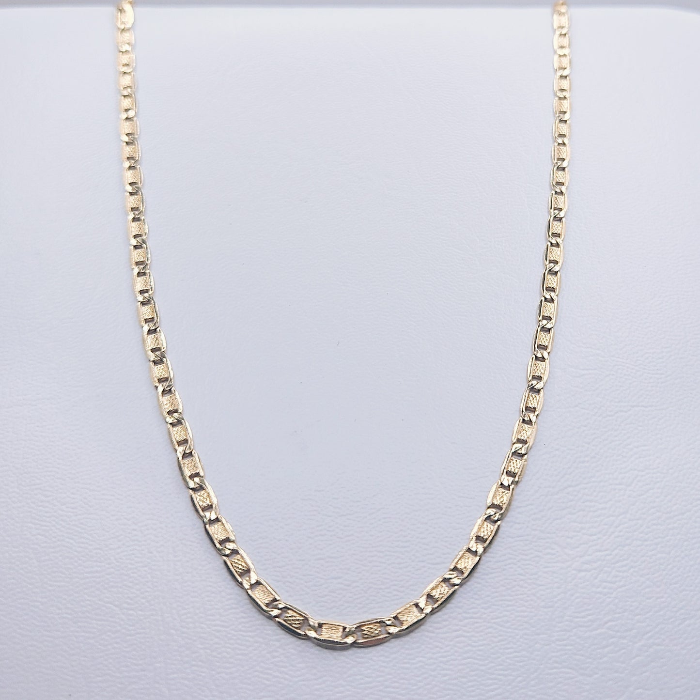 Cadena de oro. CADH12