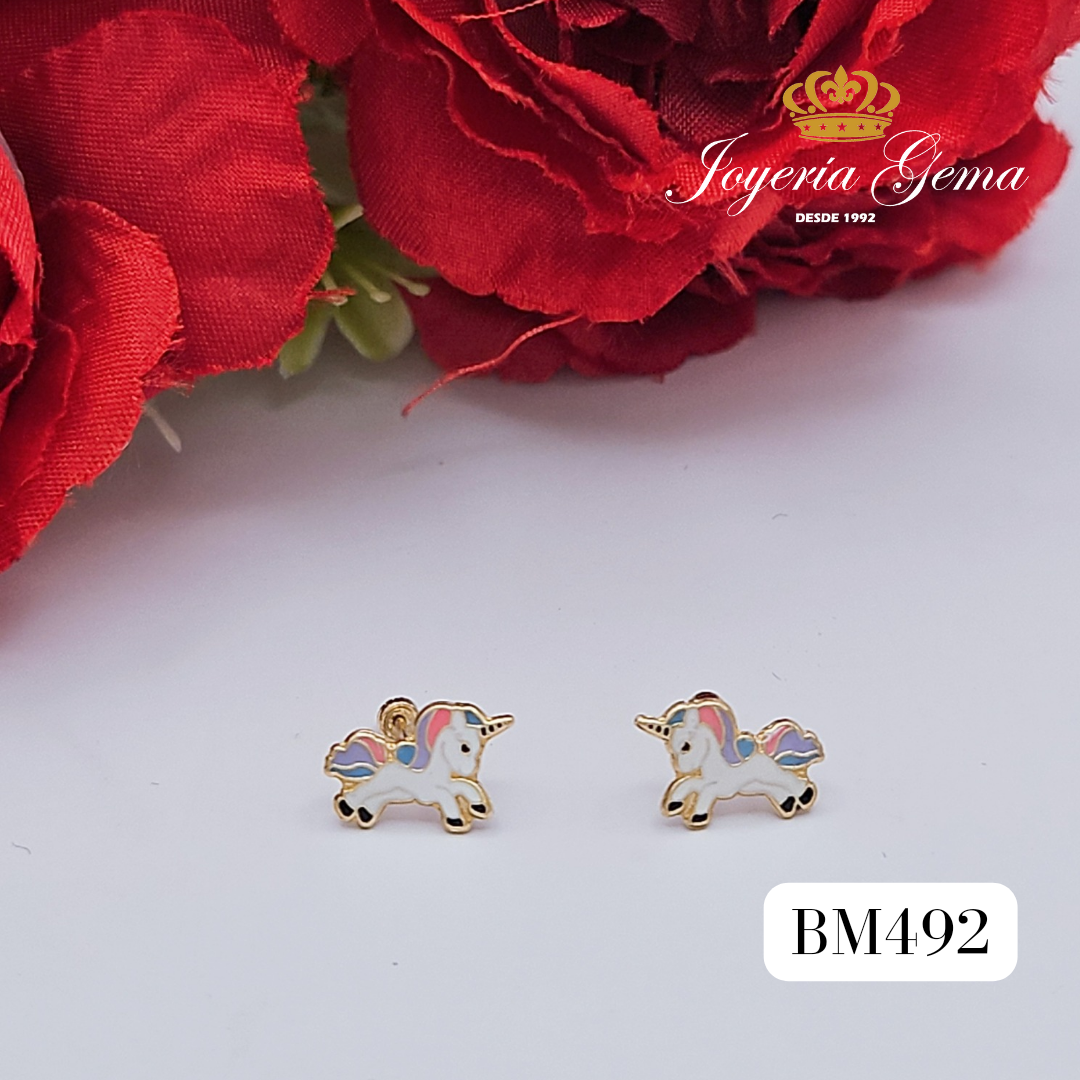 Aretes de oro. Diseño unicornio. BM492