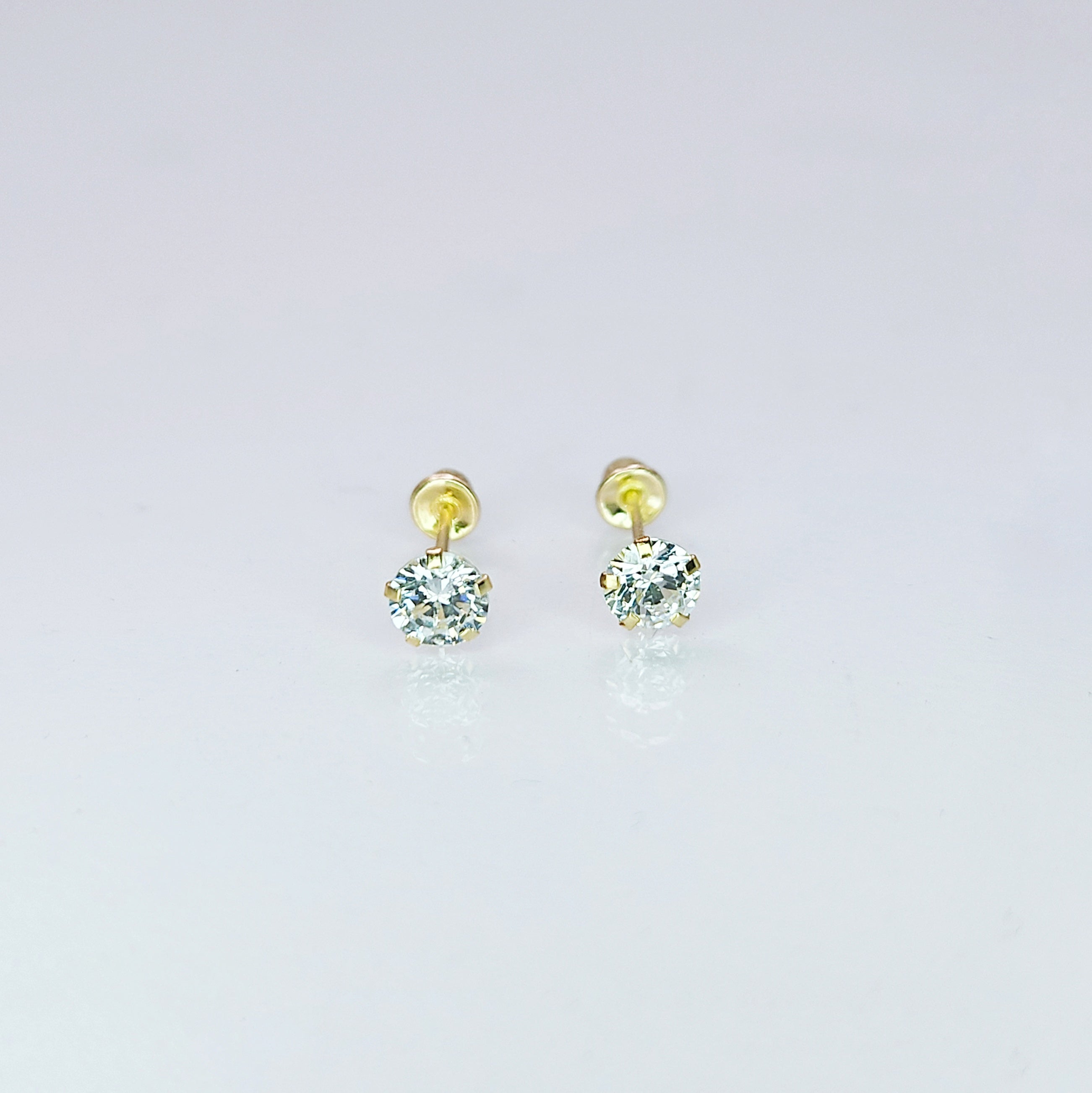 Aretes de oro. Zirconia BM102