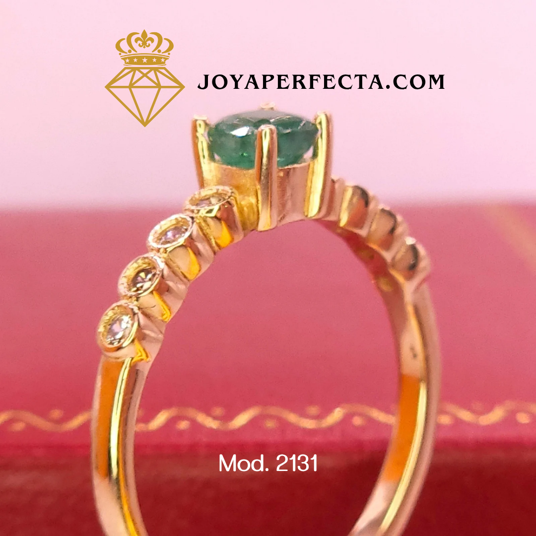 Anillo de oro. Corte Cushion. Mod 2131