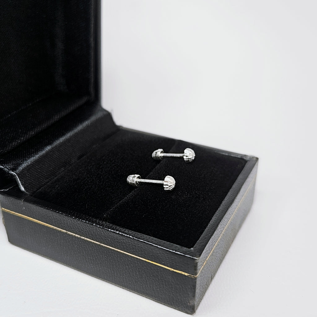 Aretes de Plata. Diseño hongo diamantado