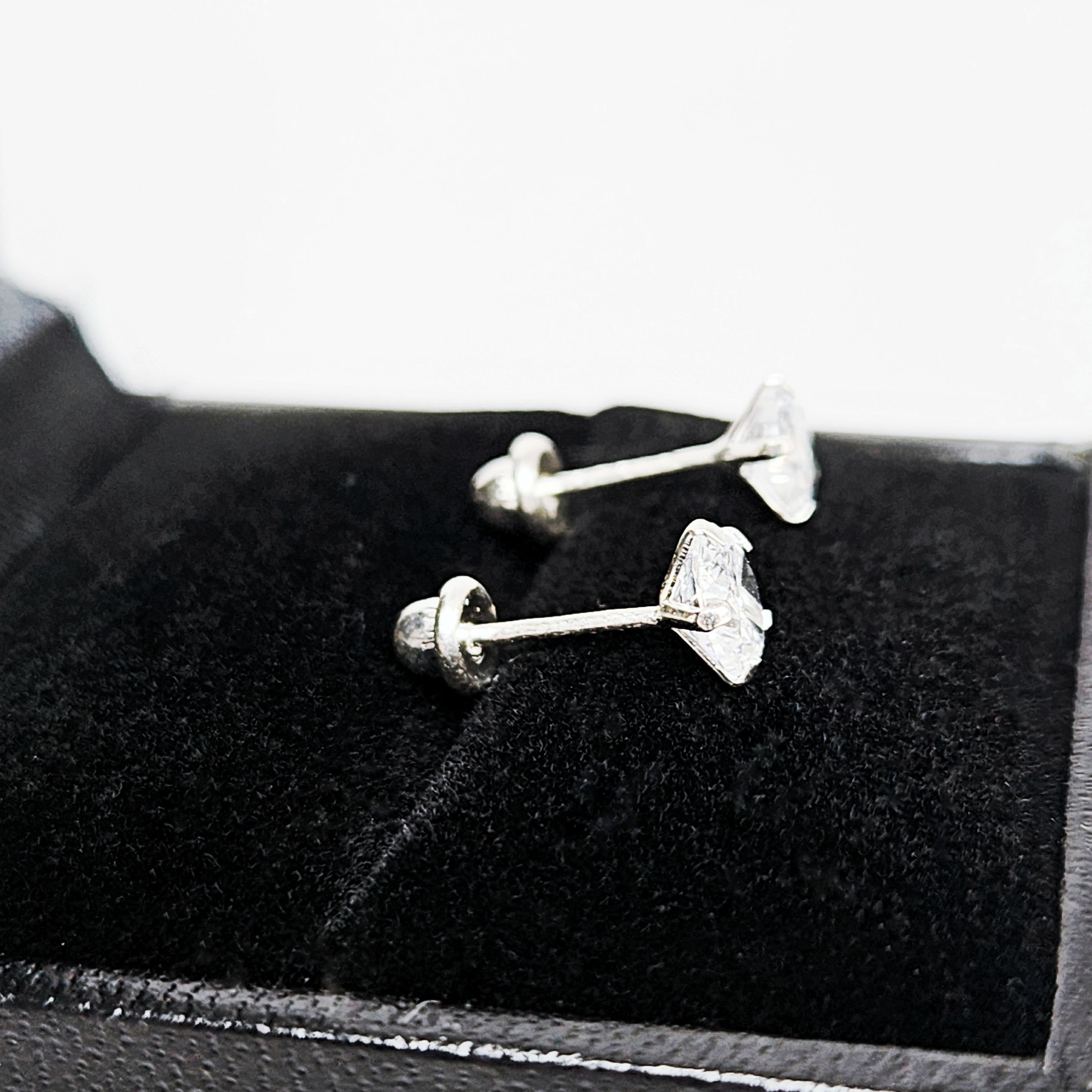 Aretes de plata. Zirconia