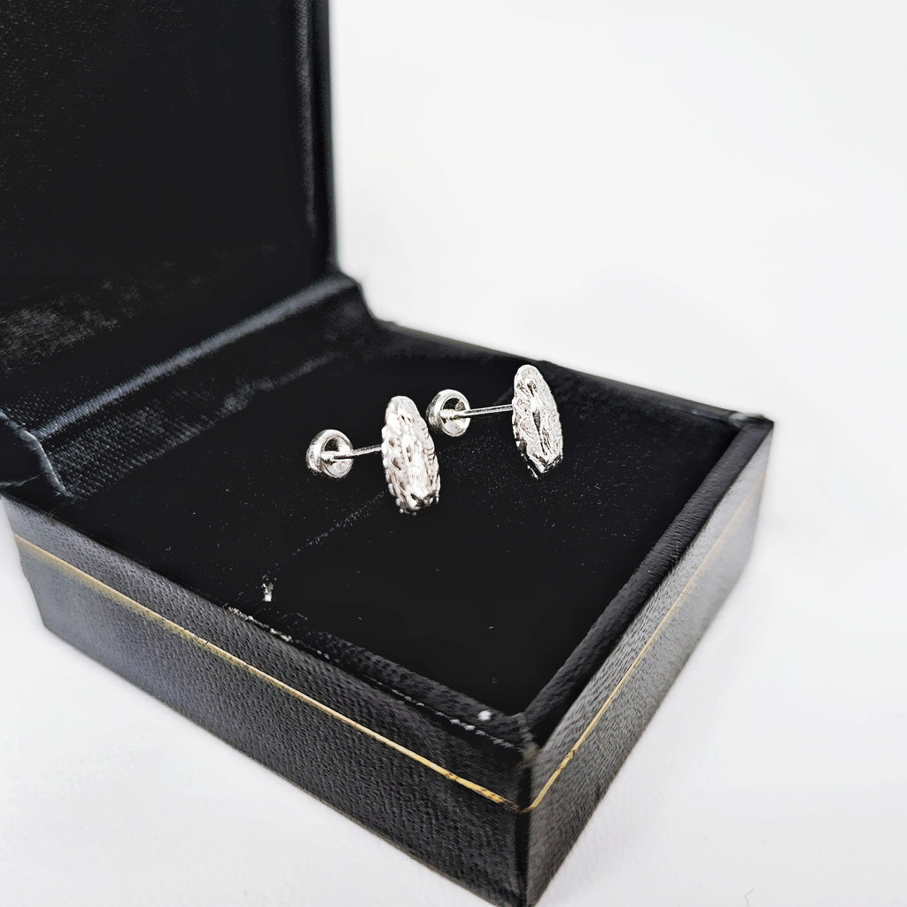 Aretes de plata. Diseño Virgen de Guadalupe
