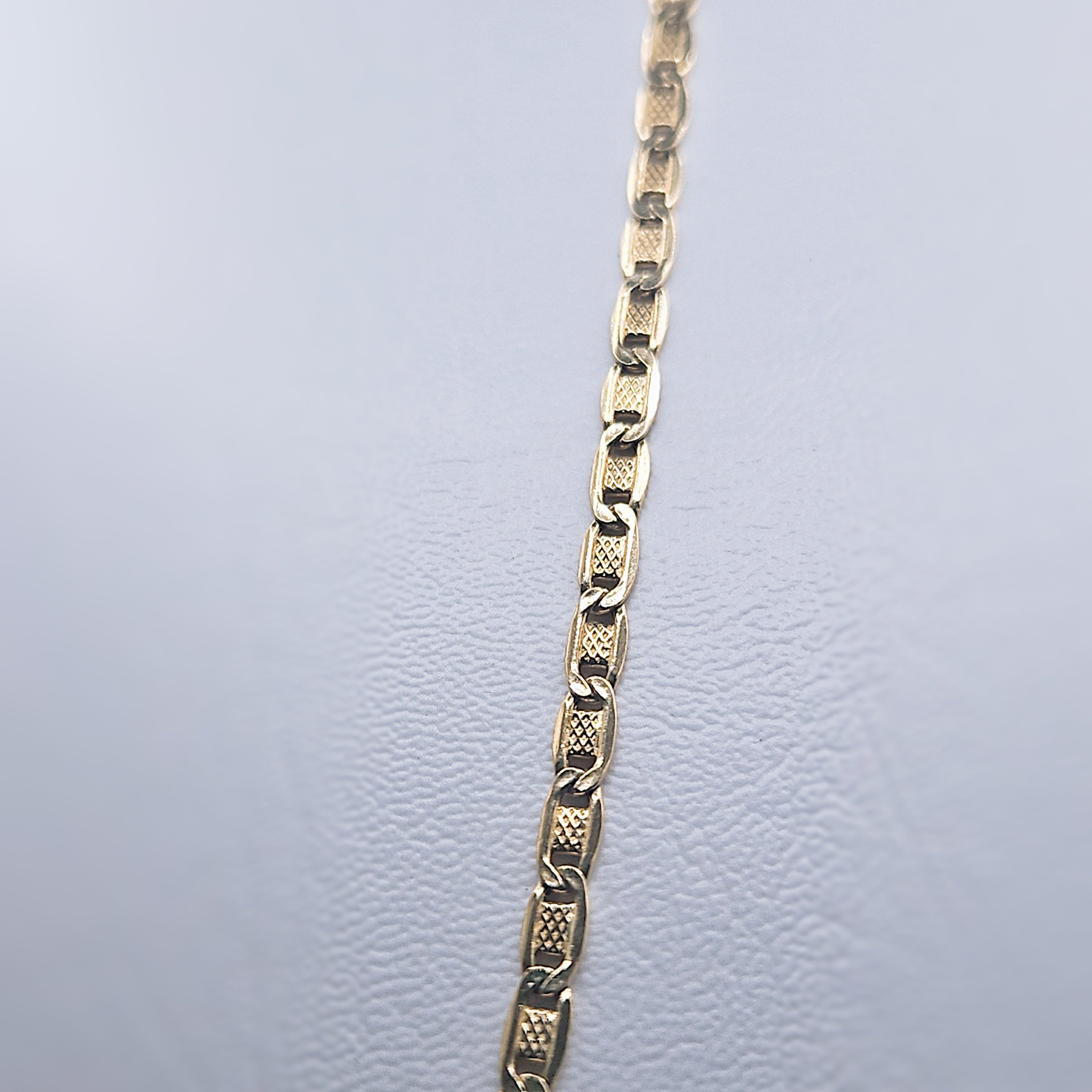 Cadena de oro. CADH12