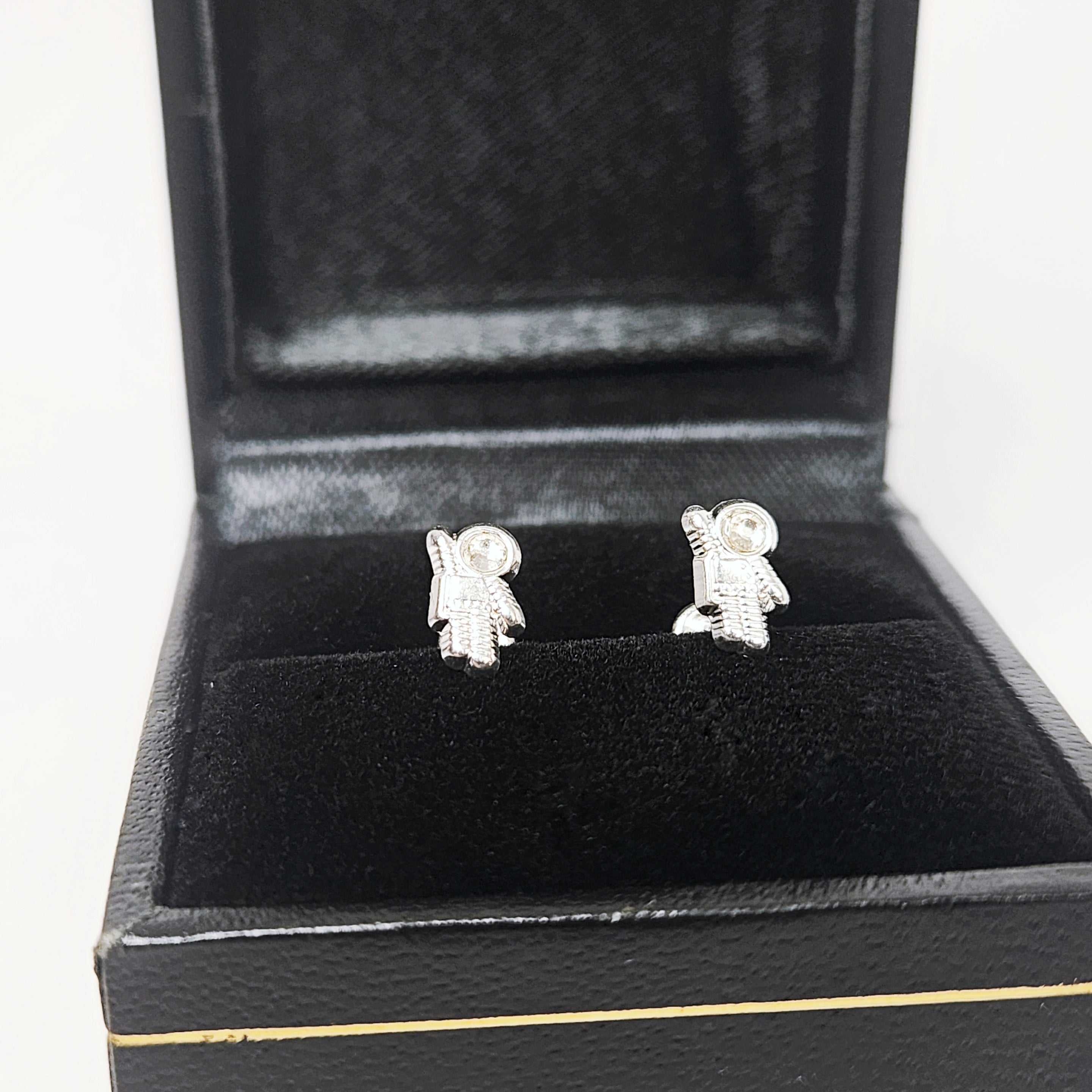 Aretes de plata. Astronauta