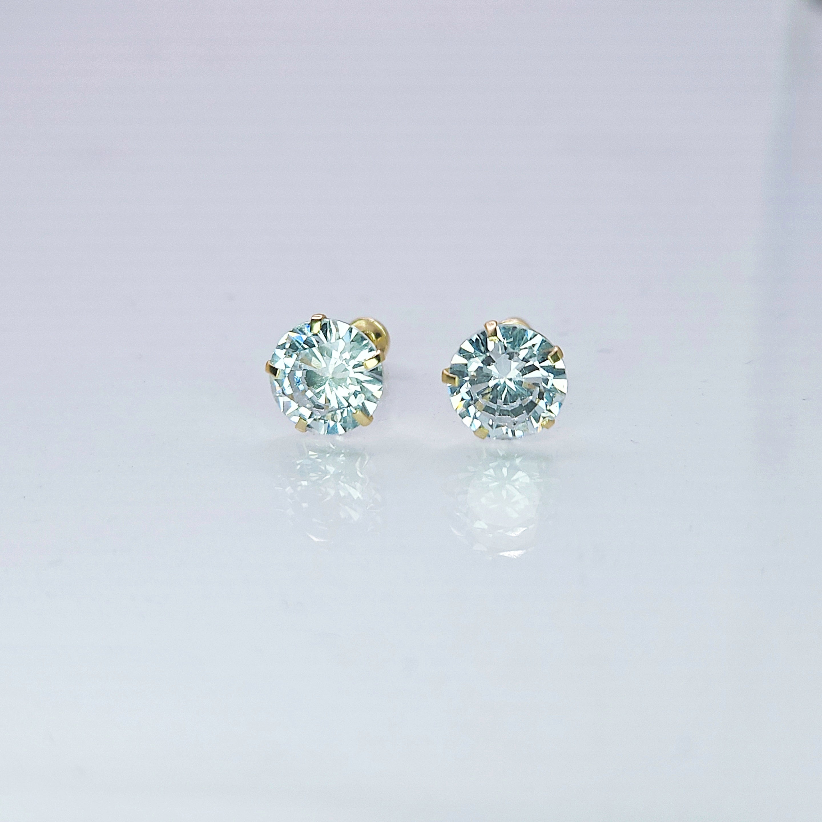 Aretes de oro. Zirconias BM105