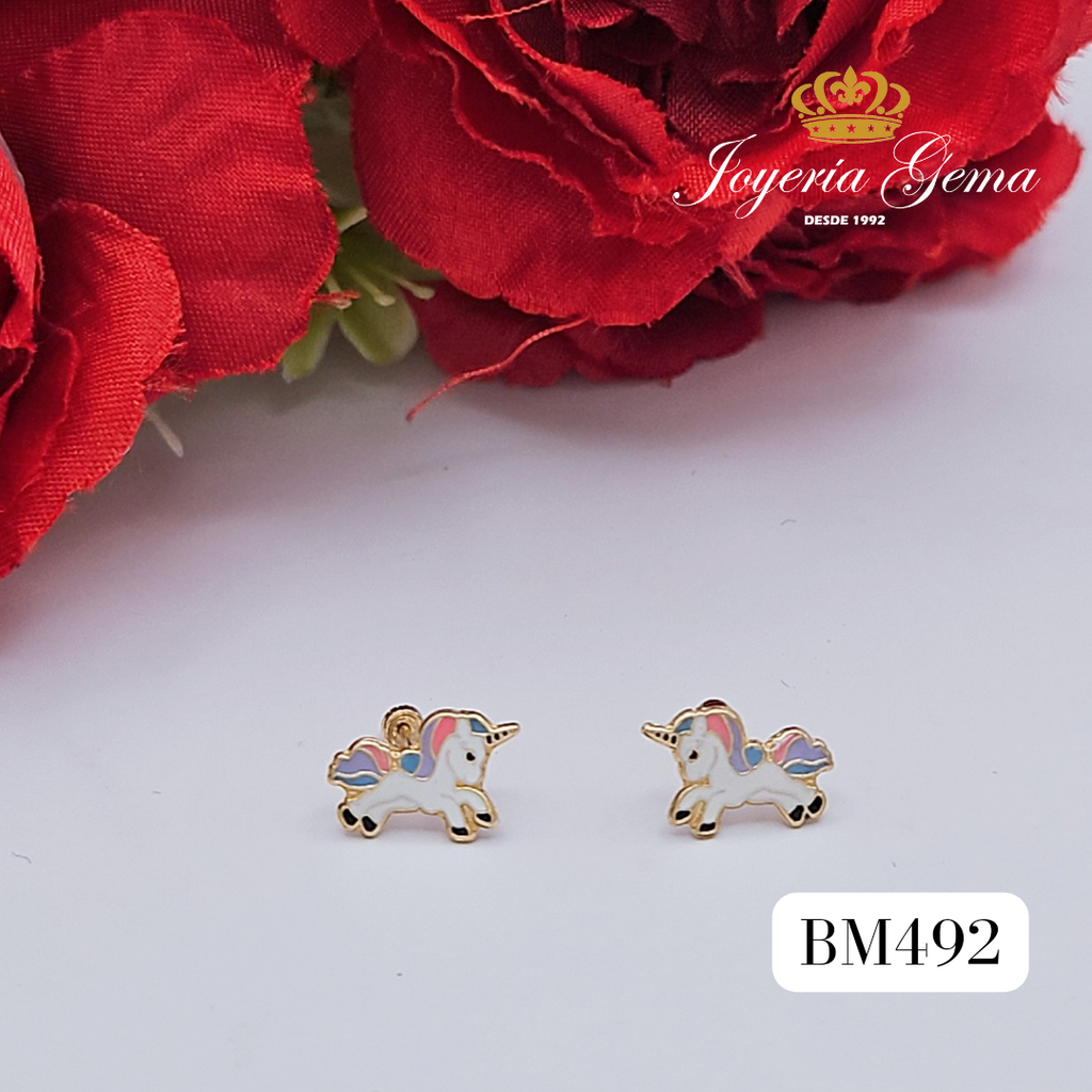 Aretes de oro. Diseño unicornio. BM492
