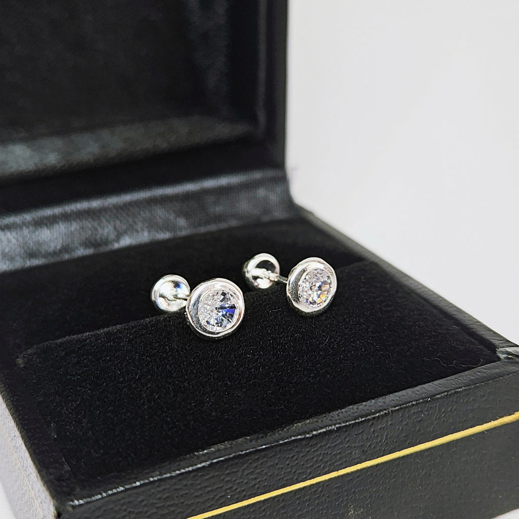 Aretes de plata. Piedra con Bisel