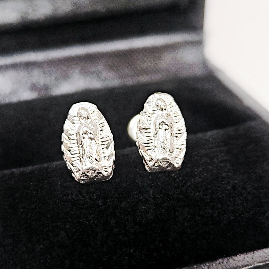 Aretes de plata. Diseño Virgen de Guadalupe