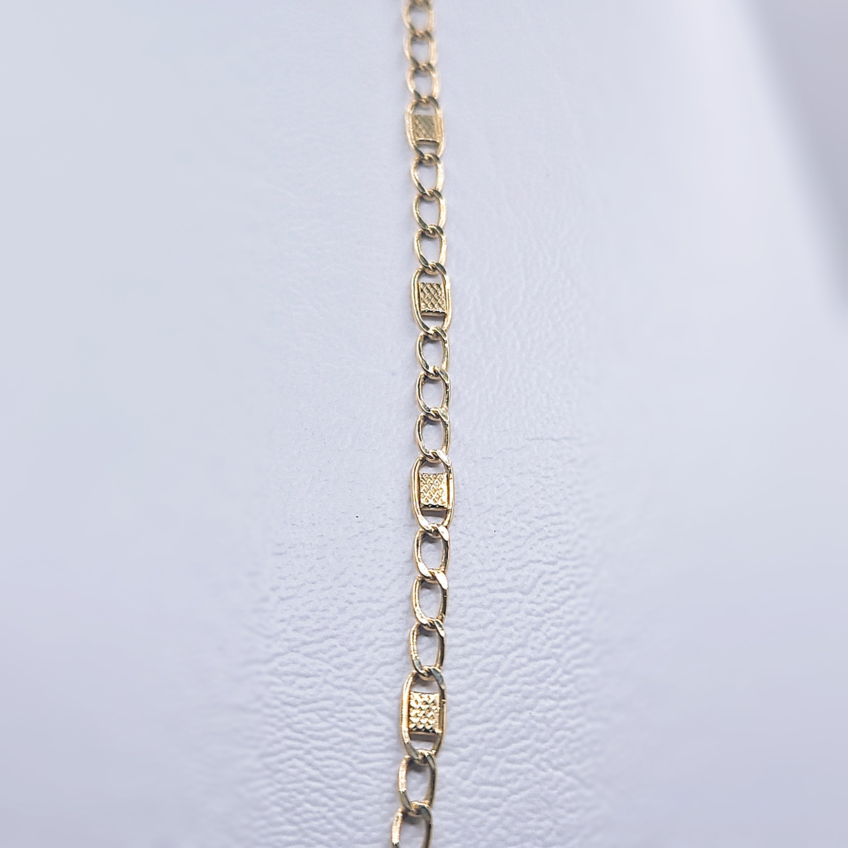 Cadena de oro. CADH71