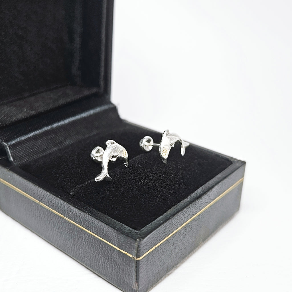 Aretes de plata. Diseño de Delfin